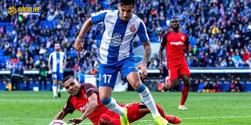 "Bầy Vẹt" Espanyol đối mặt với thử thách cực đại trong chuyến hành quân đầy bão táp rời xa đất liền